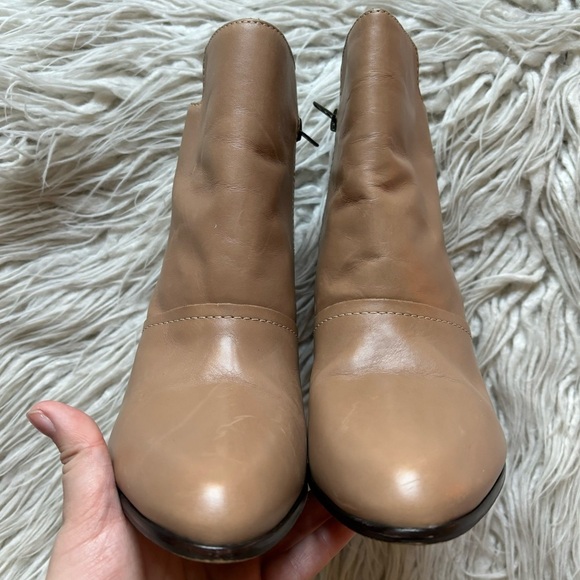 M4DE Tan Leather Ankle Stacked Block Heel Pointed Toe Asymmetric Booties Size 9 - Picture 6 of 12